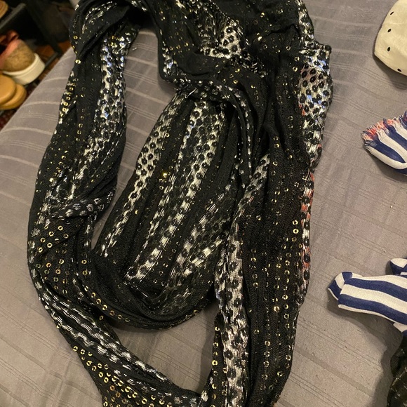 Scarves - Picture 3 of 3